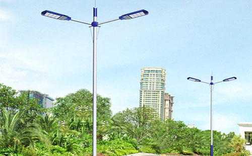 平川太阳能路灯地脚螺栓规格：防止倾倒的关键