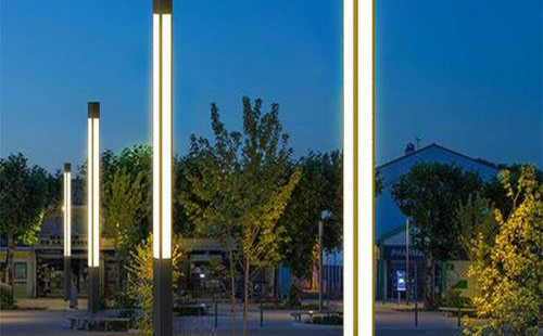 太阳能平川景观灯定制常见问题与解决方案