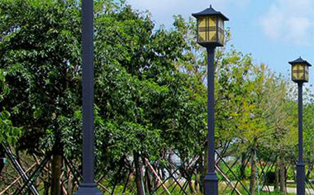 太阳能平川庭院灯价格为何差三倍？关键看这几点